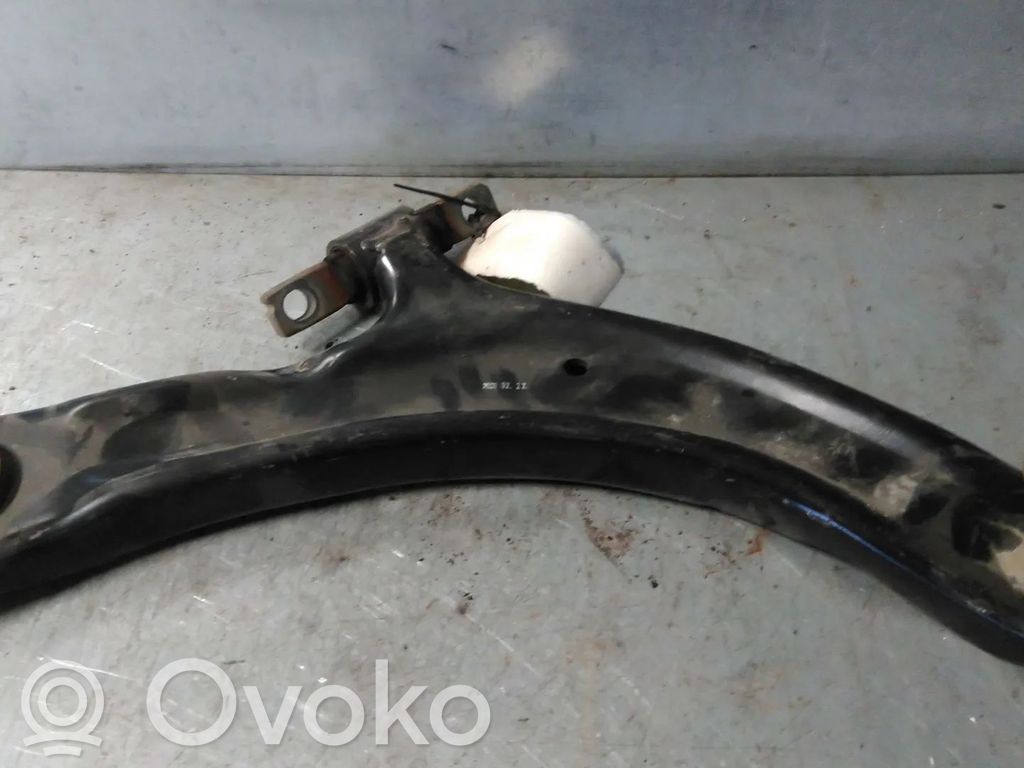 Renault Koleos I Front lower control arm/wishbone 
