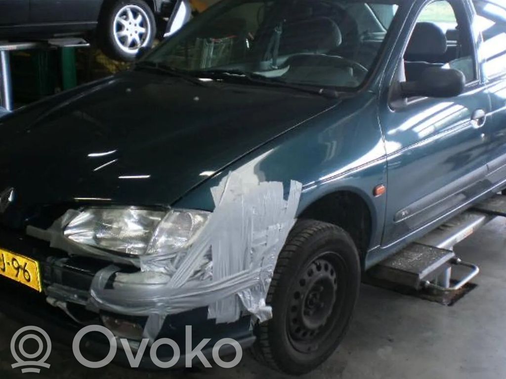 Renault Megane I Faro/fanale 