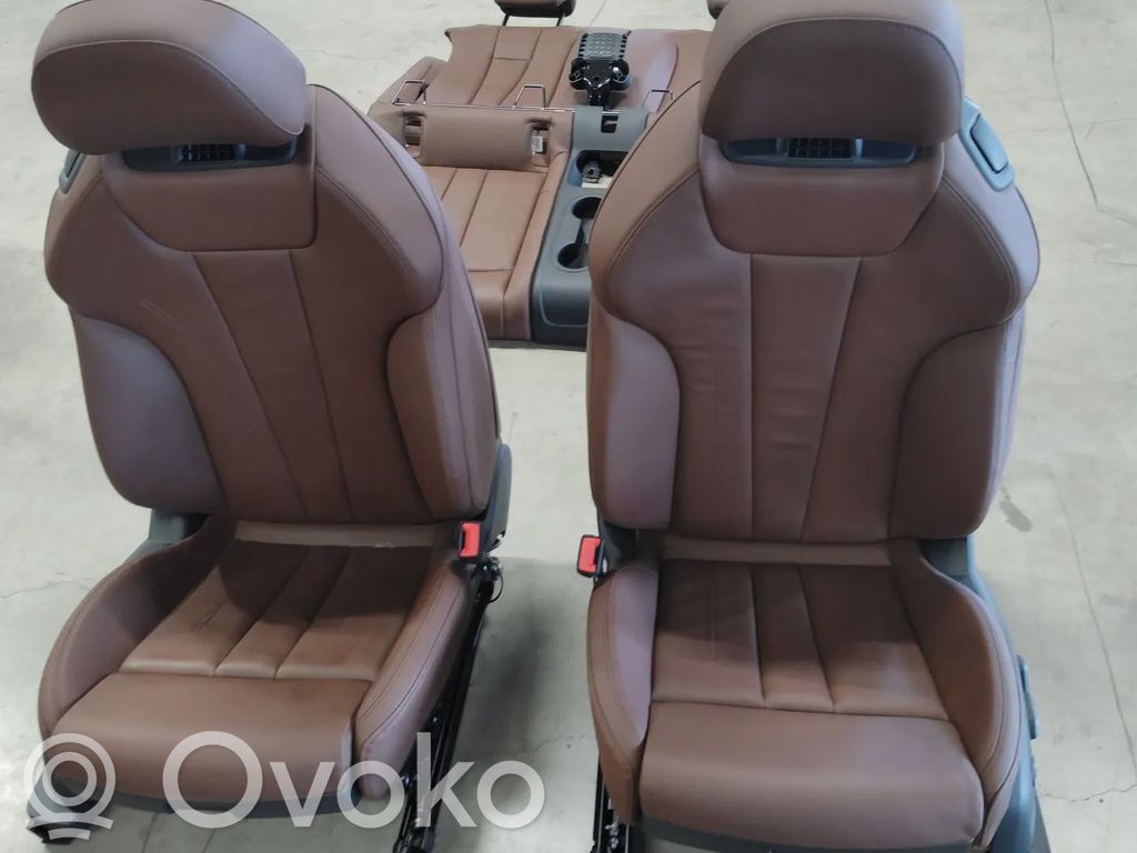 Interior set