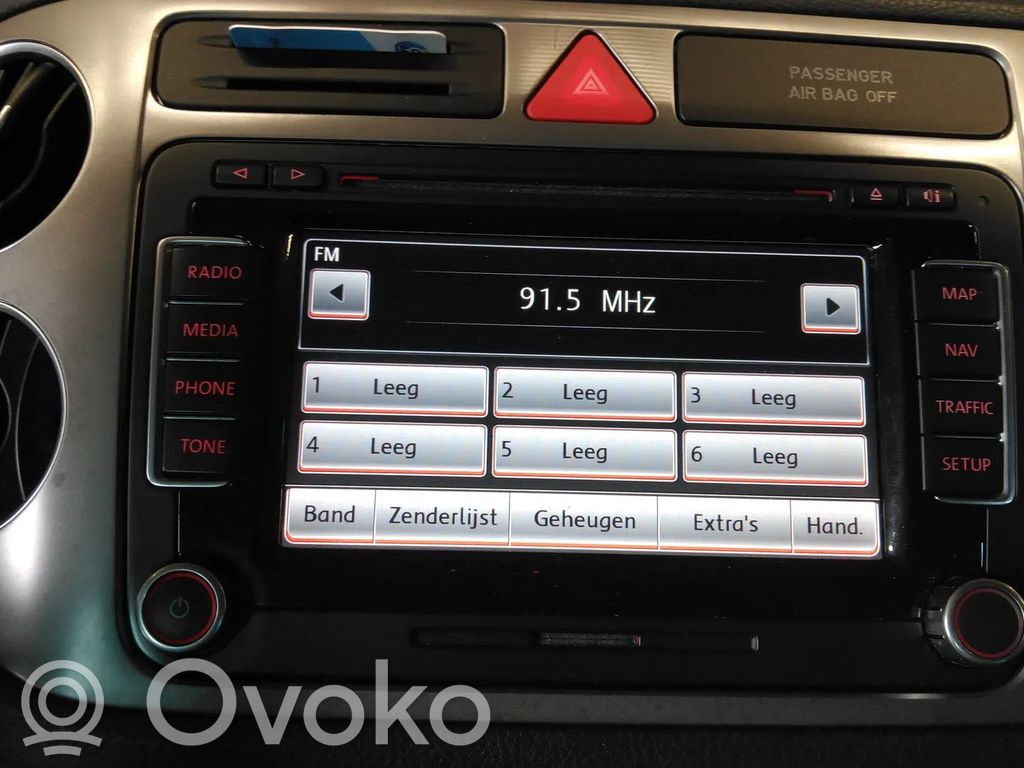 Volkswagen Tiguan Navigācijas (GPS) sistēmas CD/DVD lasītājs 
