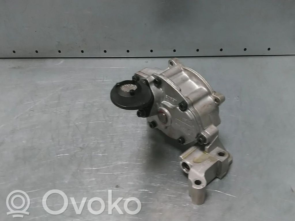 Volkswagen Golf V Pompa olejowa 