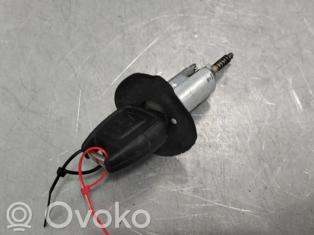 Opel Astra G Užvedimo spynelės kontaktai 
