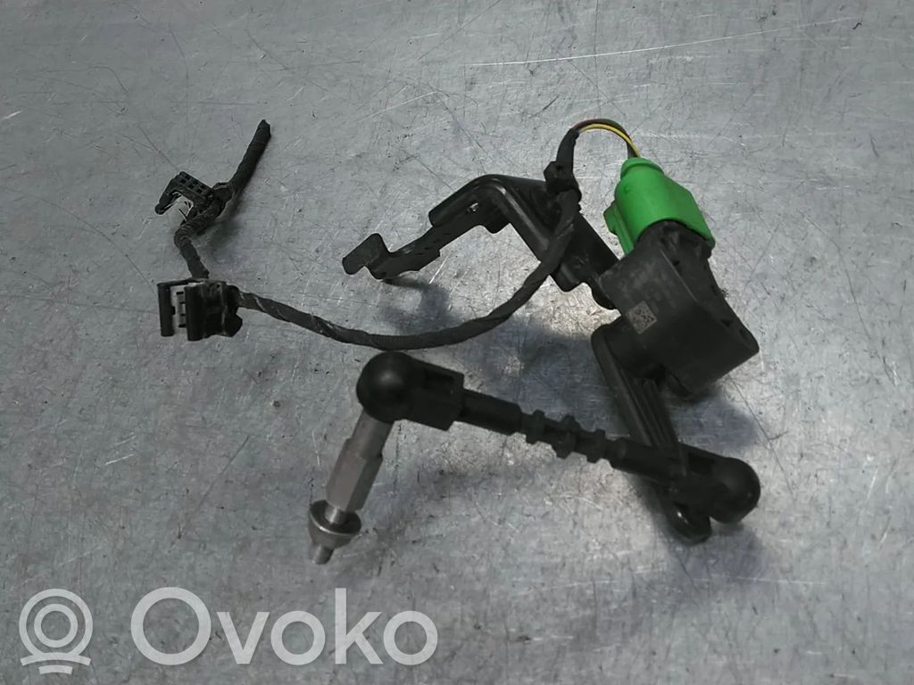 Audi e-tron Headlight/headlamp level sensor 