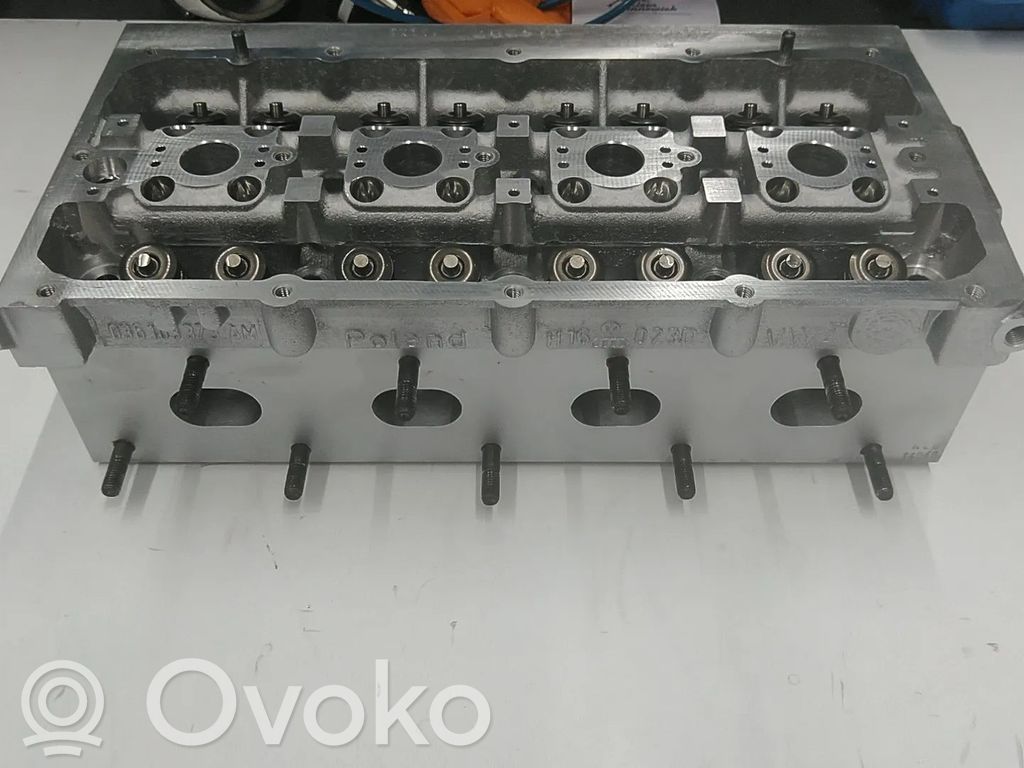 Volkswagen Golf IV Engine head 