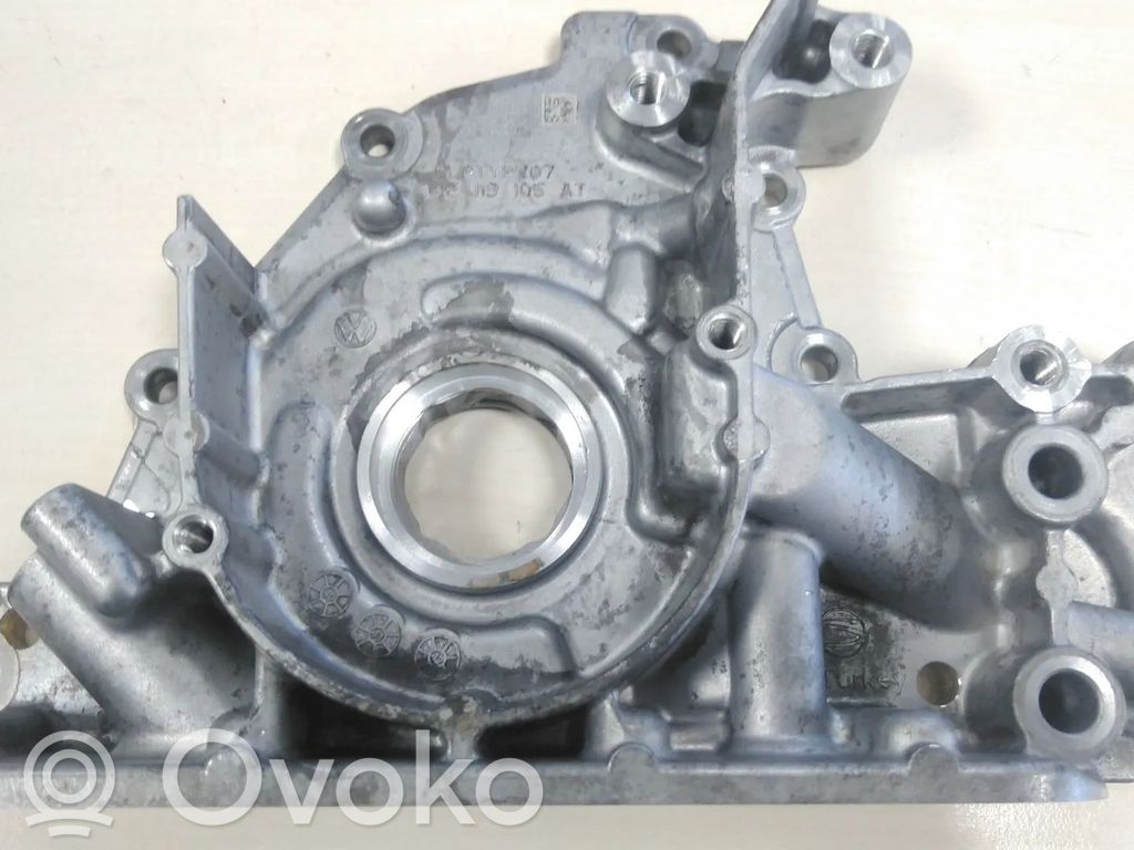 Volkswagen Golf VII Pompă ulei 