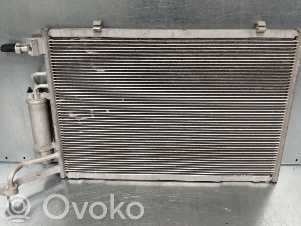 Ford Fiesta Skraplacz / Chłodnica klimatyzacji 