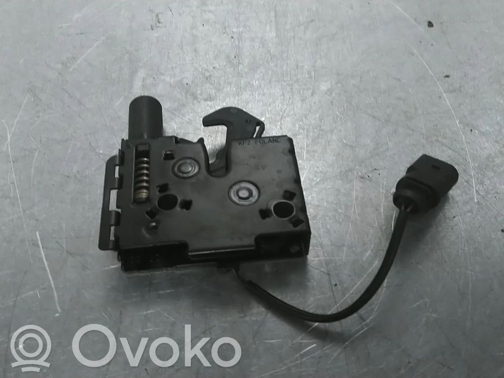 Audi A8 S8 D5 Zamek pokrywy przedniej / maski silnika 