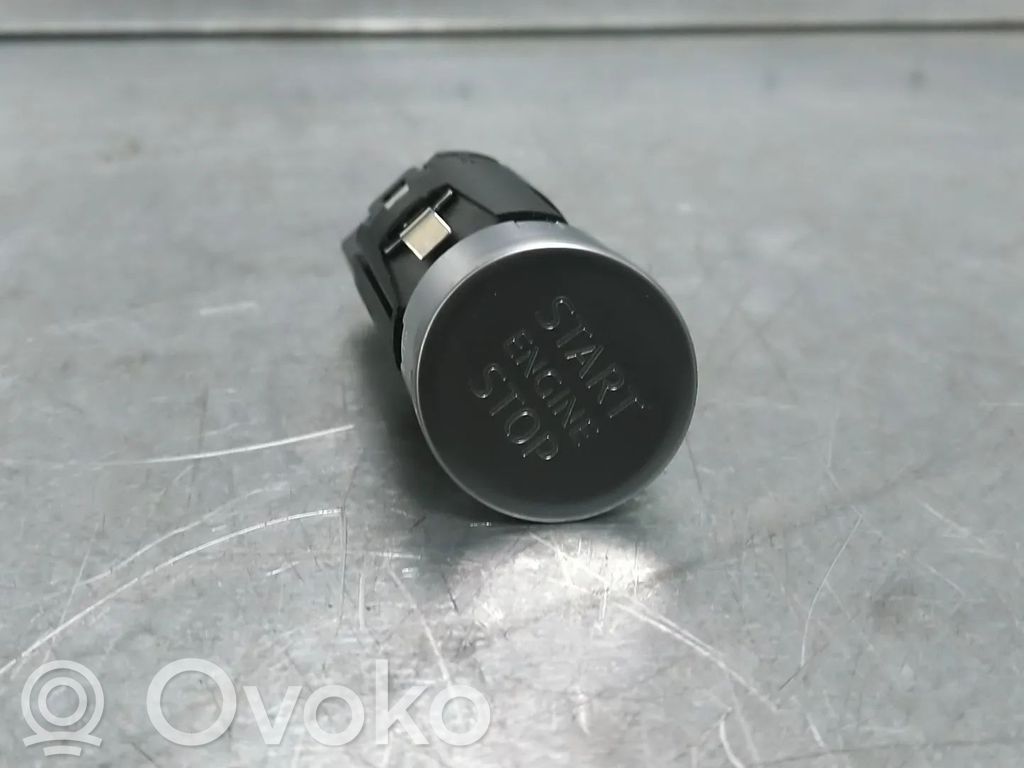 Audi A3 S3 8V Kita salono detalė 