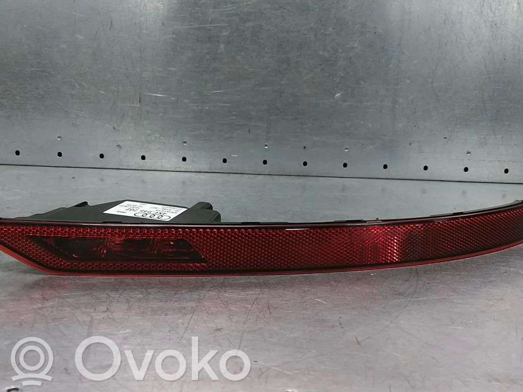 Audi e-tron Rear tail light reflector 