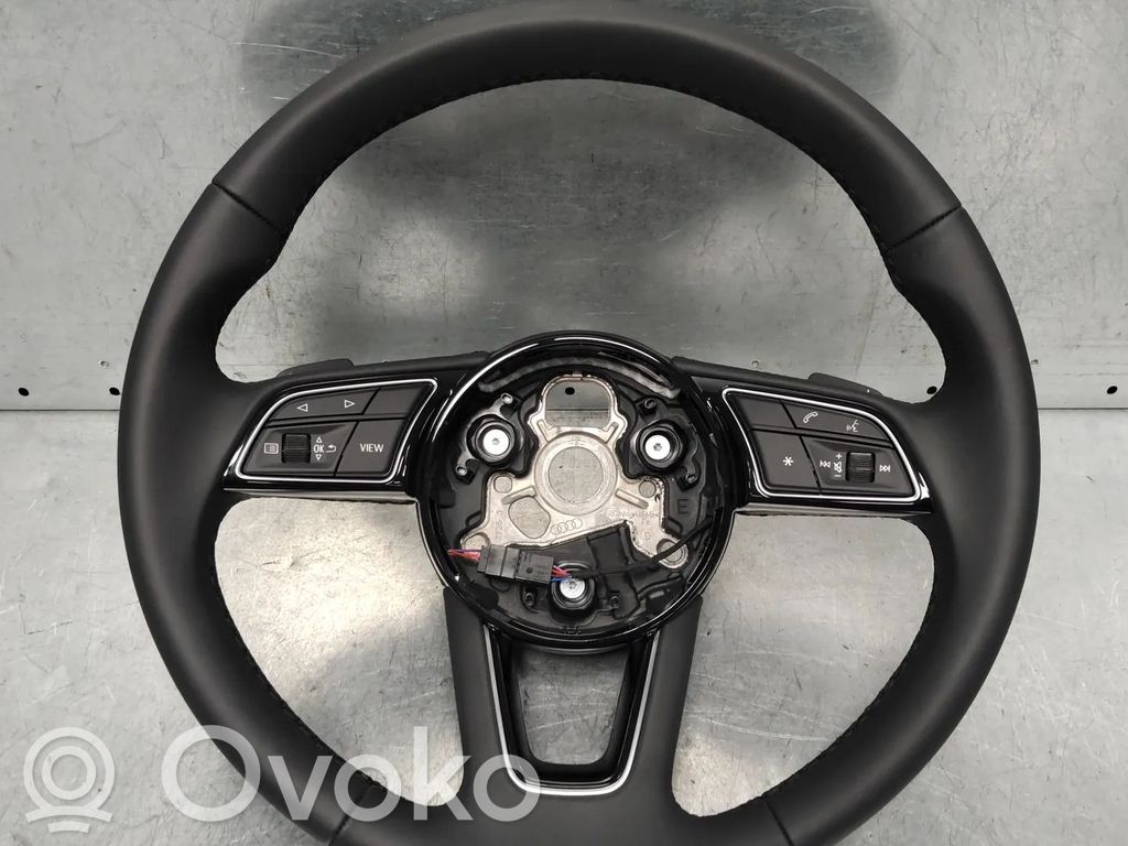 Audi Q2 - Stūre 