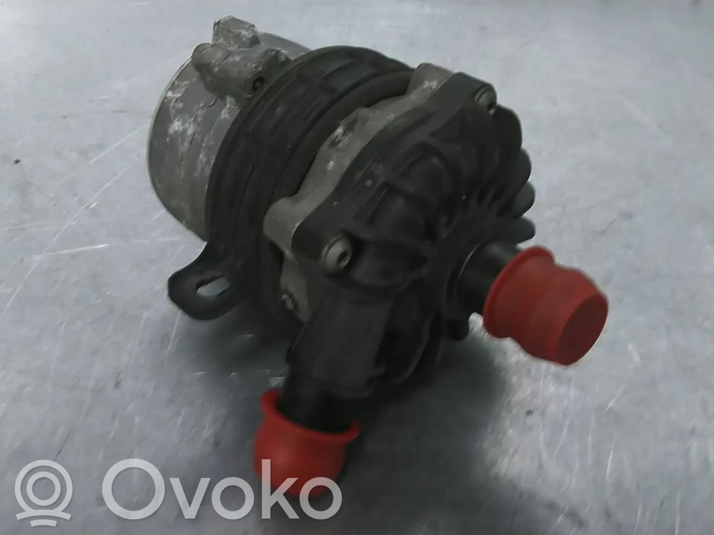 Vesipumppu   8K0965567B,9A796556710,PAB965567E
