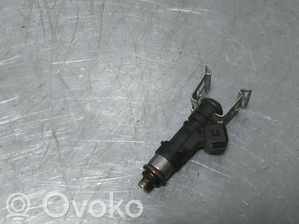 Ford Fiesta Fuel injector 