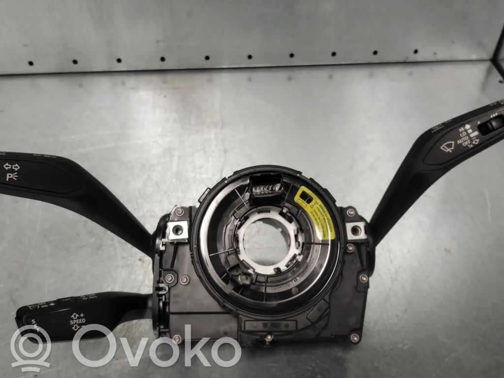 Audi e-tron Interruptor/palanca de limpiador de luz de giro 