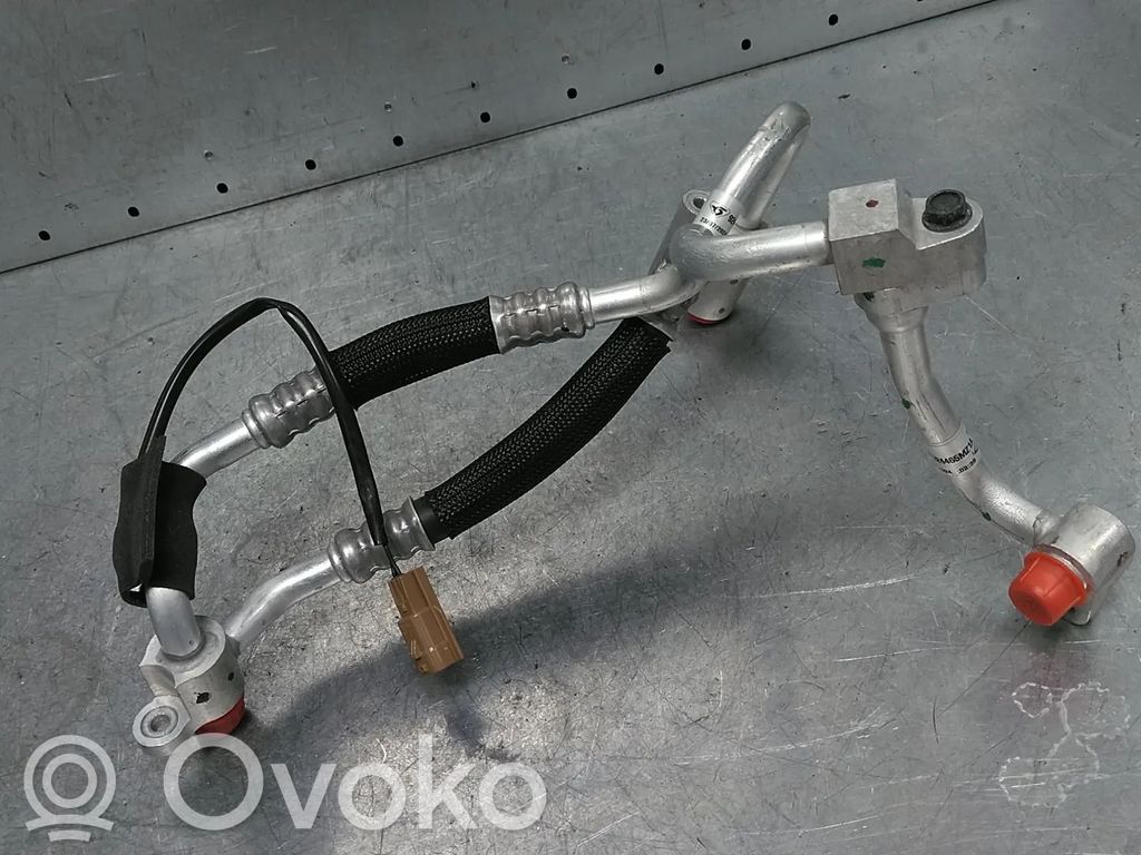 Renault Megane E-Tech Ilmastointilaitteen putki (A/C) 