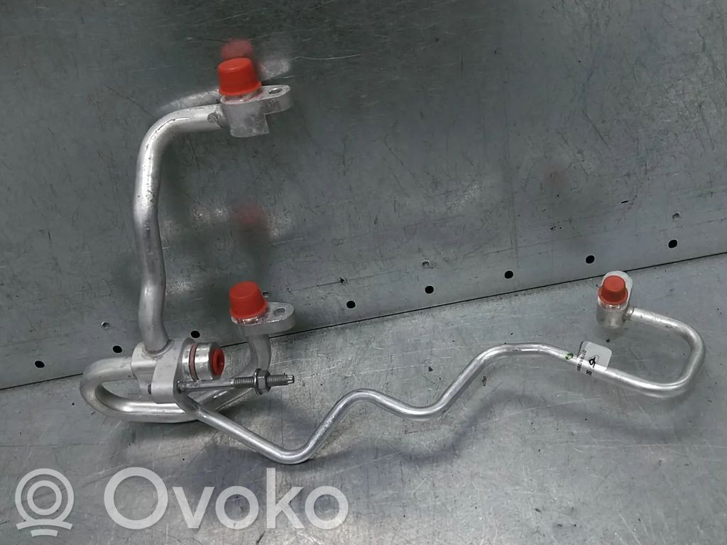 Renault Megane E-Tech Ilmastointilaitteen putki (A/C) 