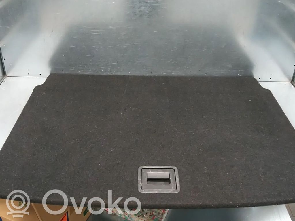 Volkswagen Golf VII Wykładzina podłogowa bagażnika 