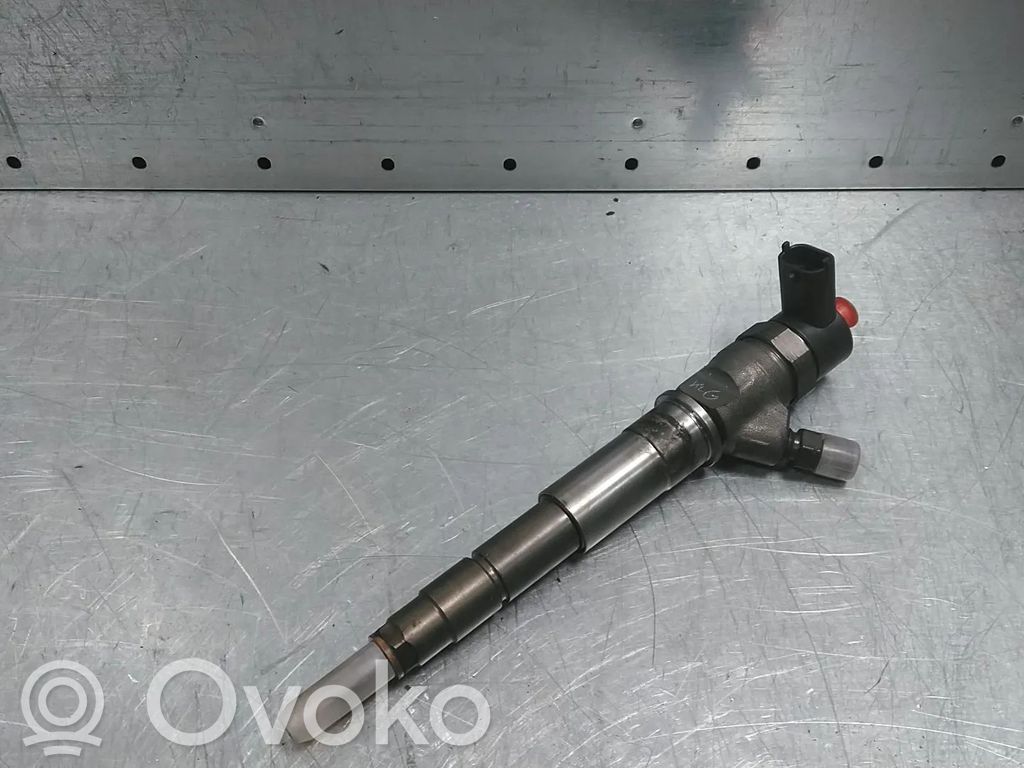 Opel Movano B Fuel injector 