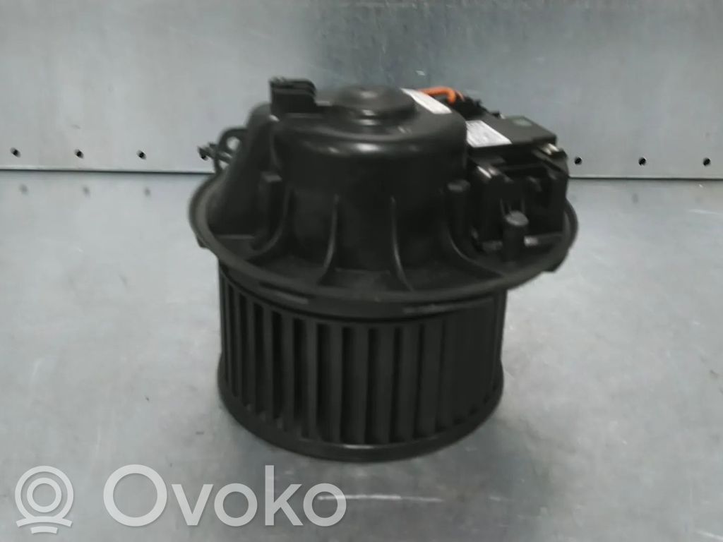 Volkswagen PASSAT B7 Motorino ventola riscaldamento/resistenza ventola 