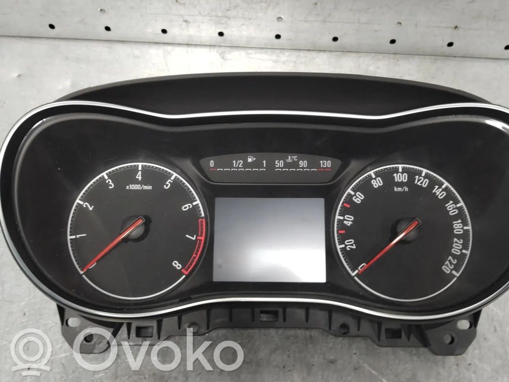 Opel Corsa E Speedometer (instrument cluster) 