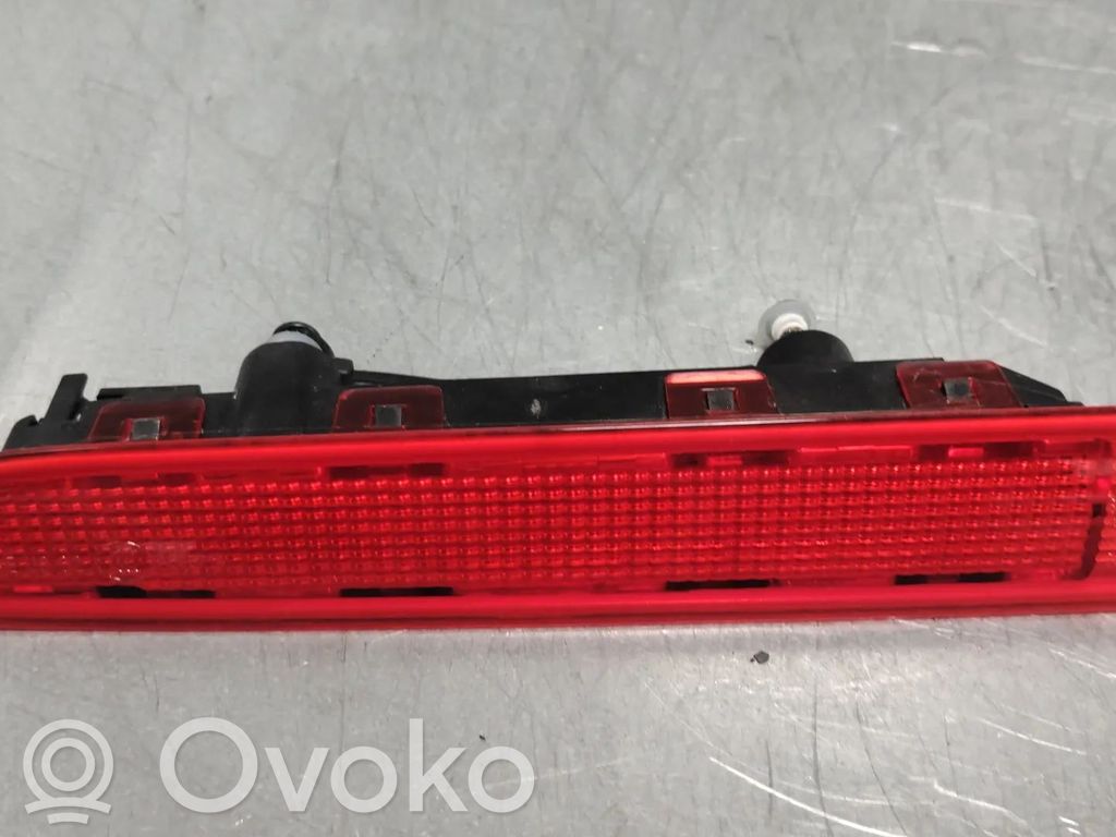 Volkswagen Transporter - Caravelle T6 Trzecie światło stop 