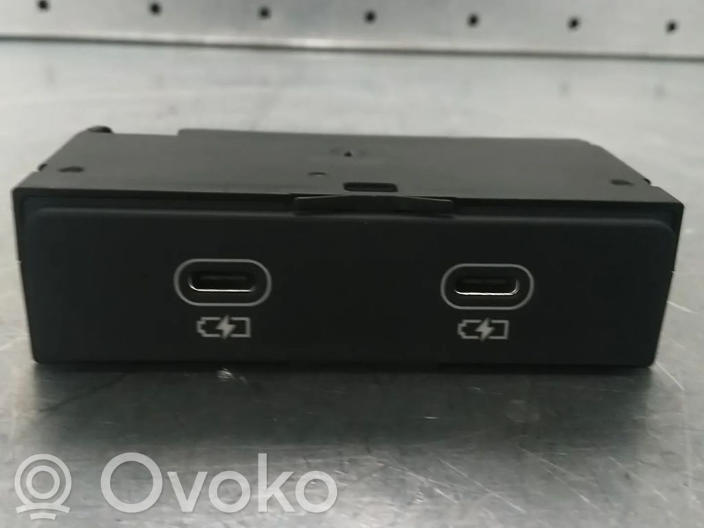 Audi A5 Fuel cap flap release cable 