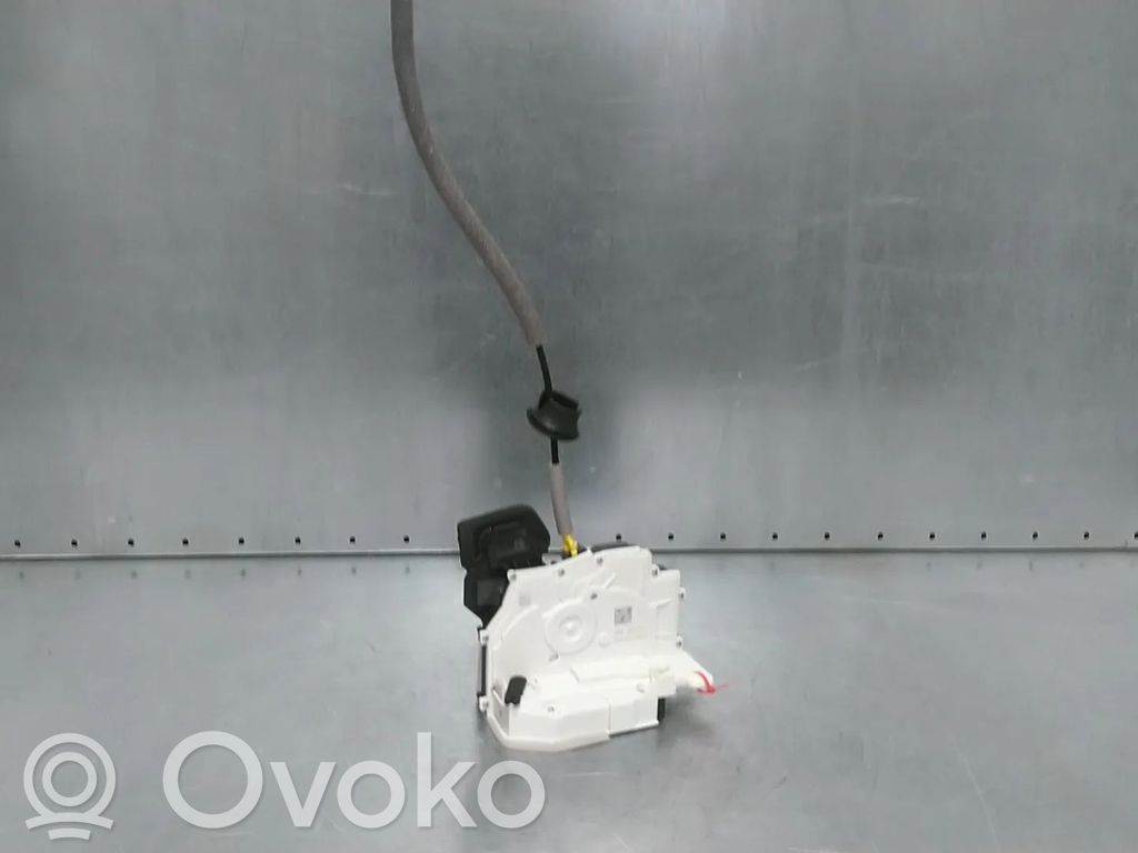 Audi A5 Front door lock 