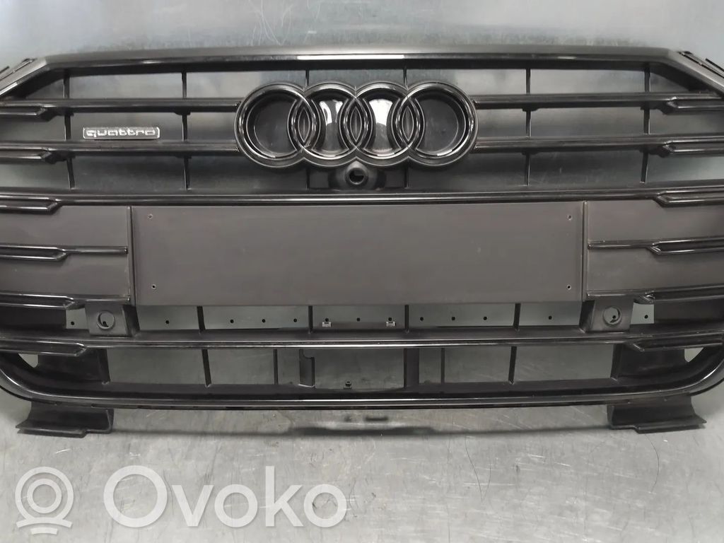 Audi A8 S8 D5 Etupuskurin ylempi jäähdytinsäleikkö 