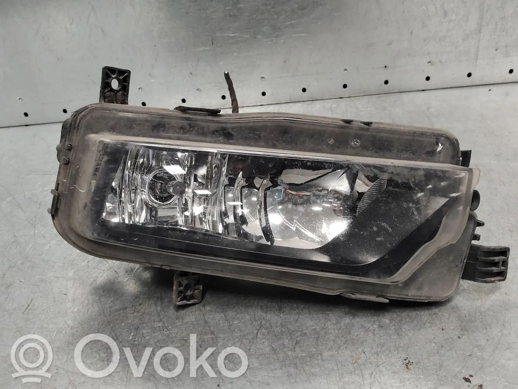 Volkswagen Caddy Światło przeciwmgłowe przednie 