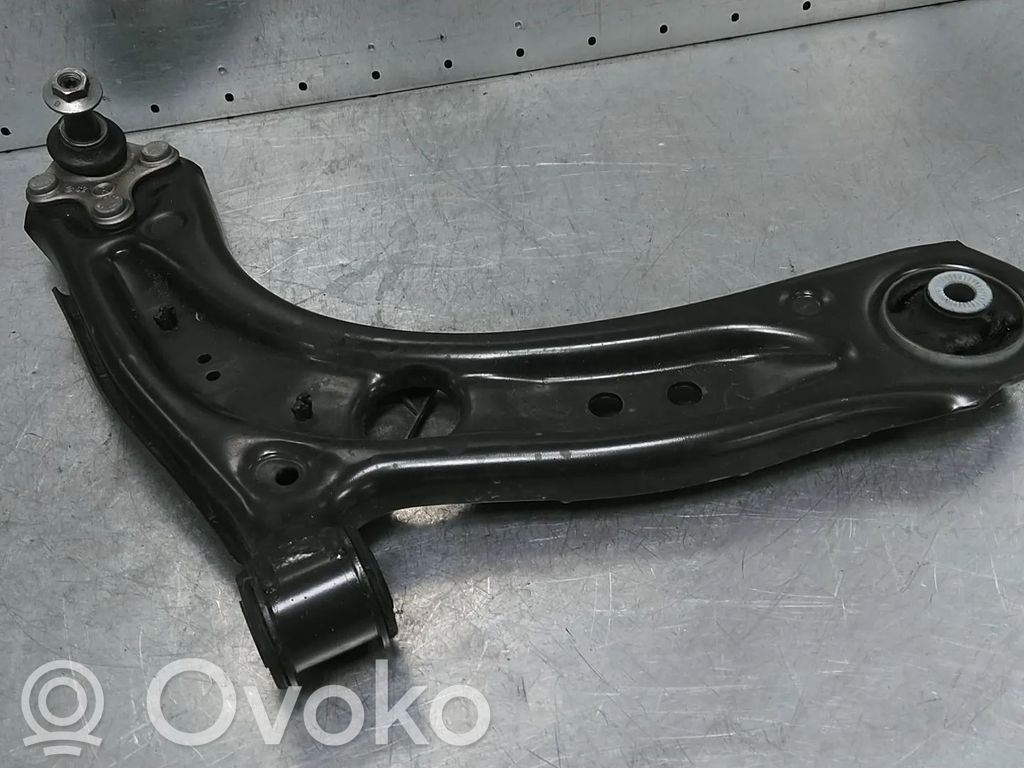 Volkswagen Golf VIII Basculă inferioară față 