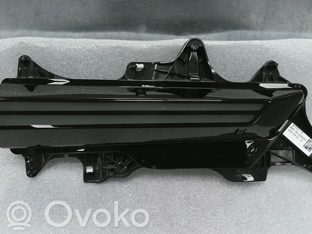 BMW XM Galinis žibintas kėbule 