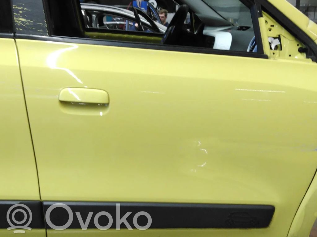 Renault Twingo III Puerta delantera 