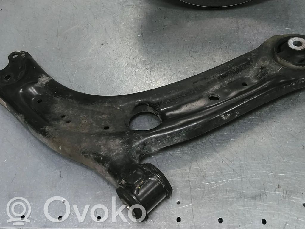 Cupra Terramar Basculă inferioară față 