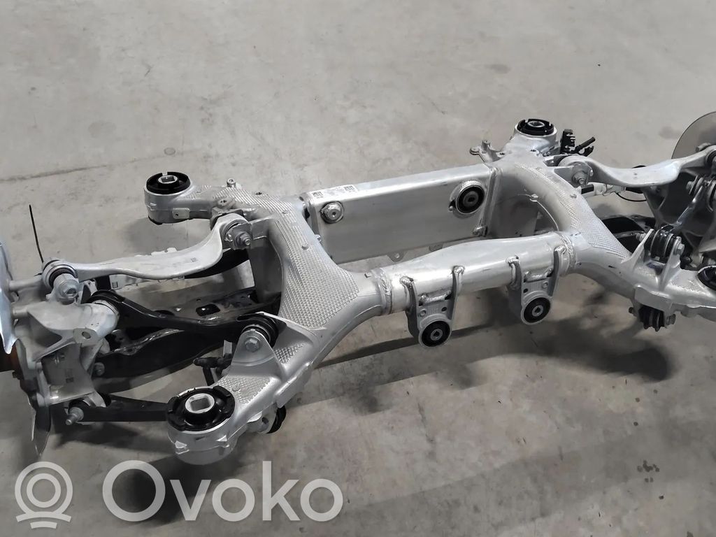 BMW XM Galinis tiltas 