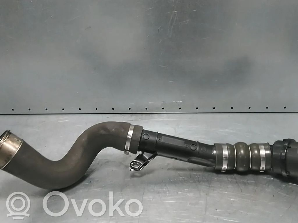 Renault Clio IV Turbo air intake inlet pipe/hose 