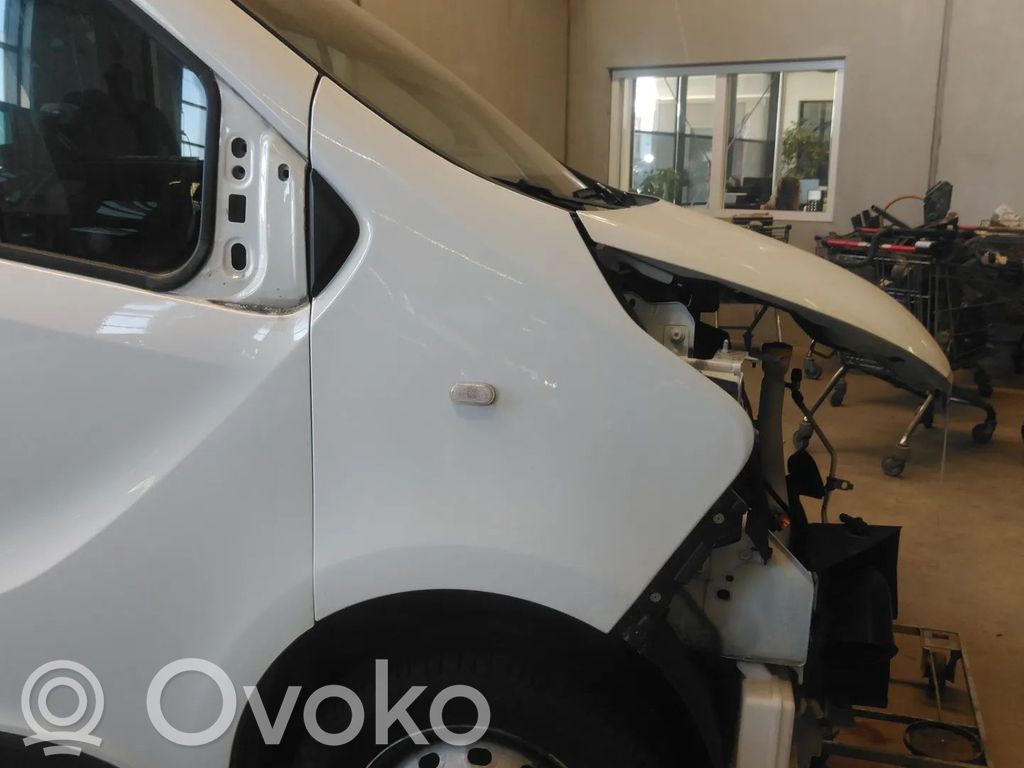 Renault Trafic III (X82) Błotnik przedni 