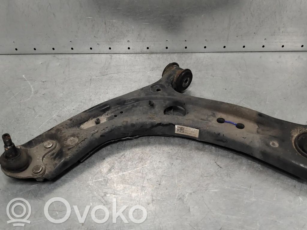 Volkswagen Golf VIII Wahacz przedni 