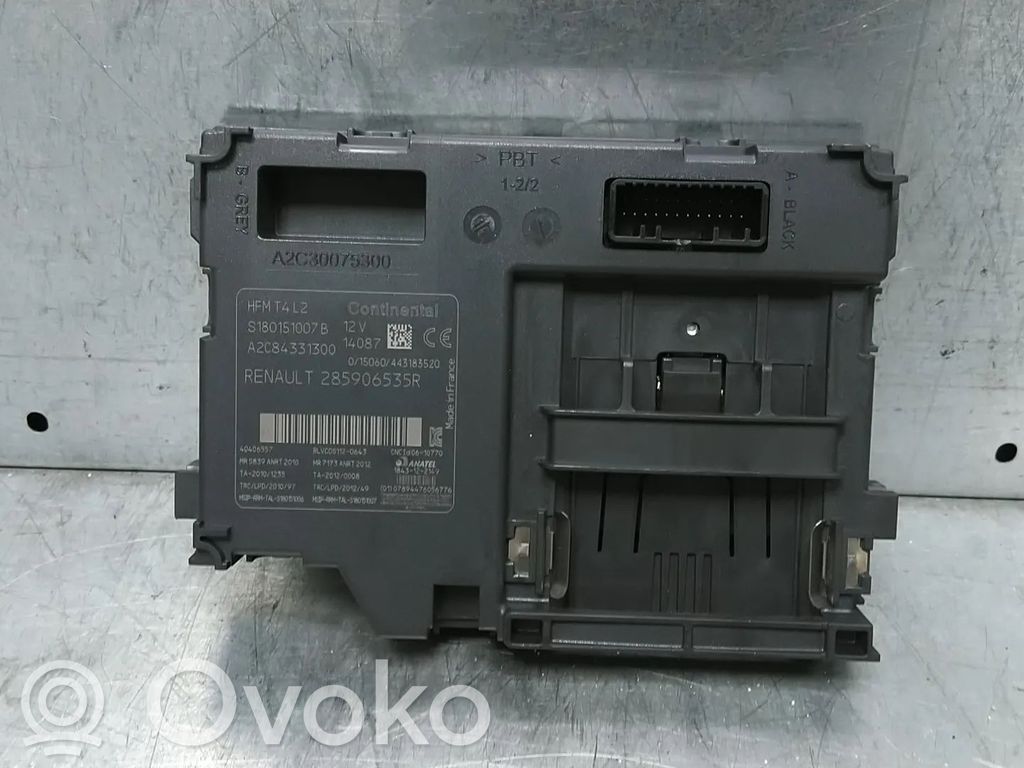 Renault Captur Ignition key card reader 