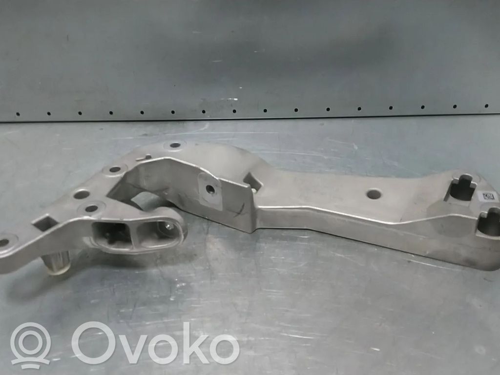 Gearbox mount   5A28628,22325A28628,S68B44A,WR1