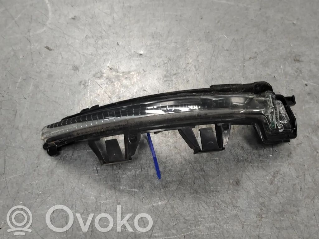Volvo V60 Einzelteile Außenspiegel Tür vorne 