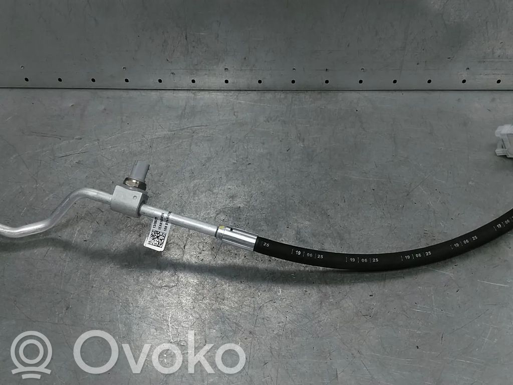 Skoda Enyaq iV Ilmastointilaitteen putki (A/C) 
