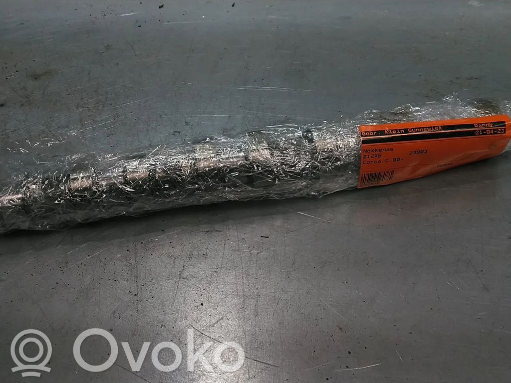 Opel Corsa C Nokka-akseli 