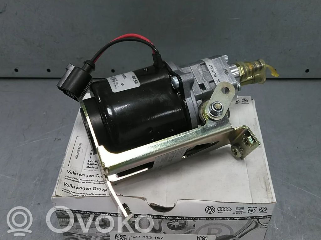 Audi A6 S6 C5 4B Öljypumppu 