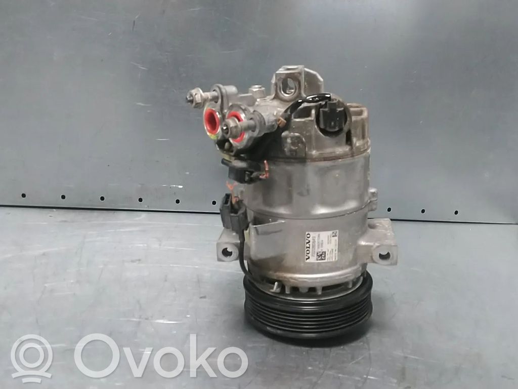 Volvo V60 Kompresor / Sprężarka klimatyzacji A/C 