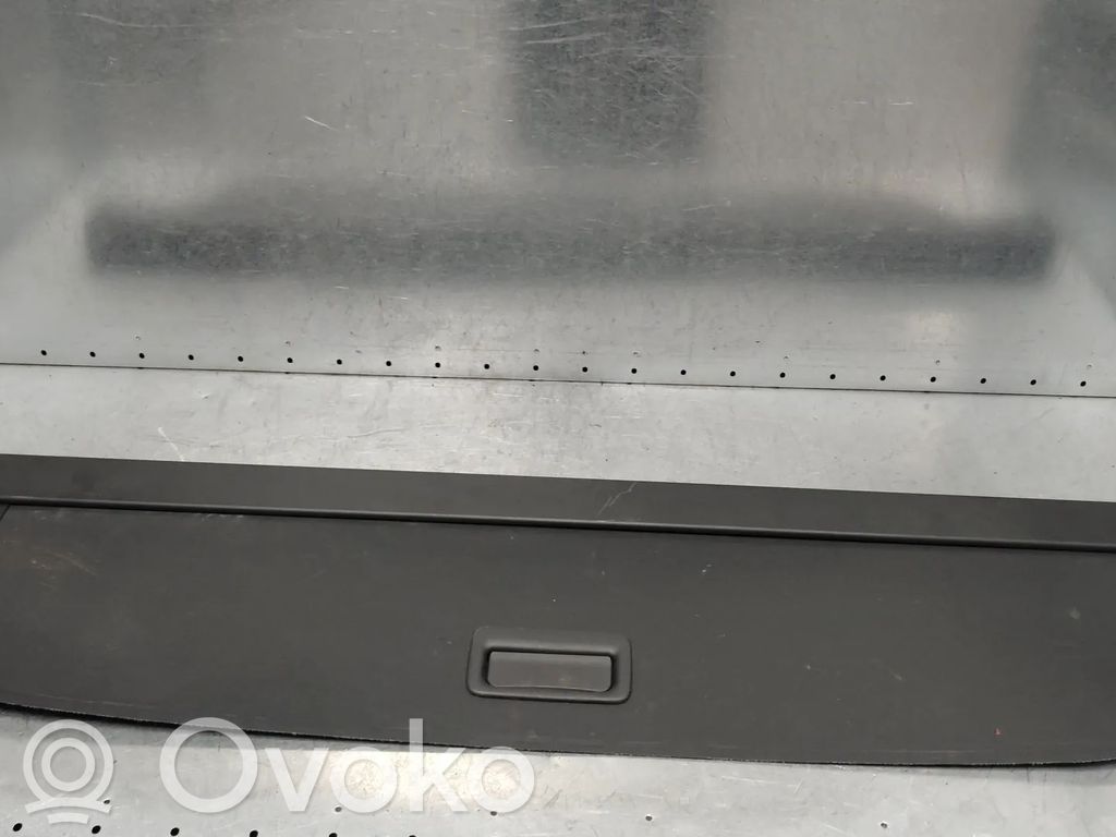 Volvo V60 Hattuhylly 