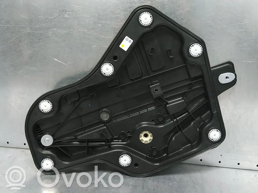 Cupra Born Mecanismo para subir la puerta trasera sin motor 