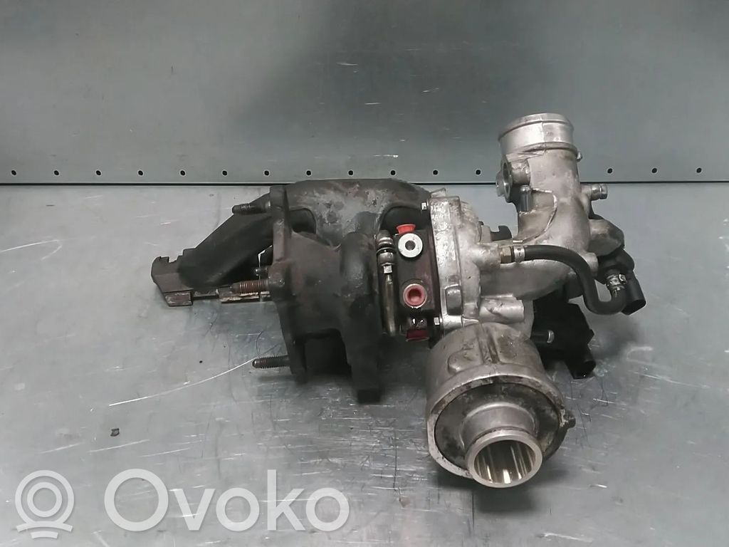 Audi A5 8T 8F Sprężarka 