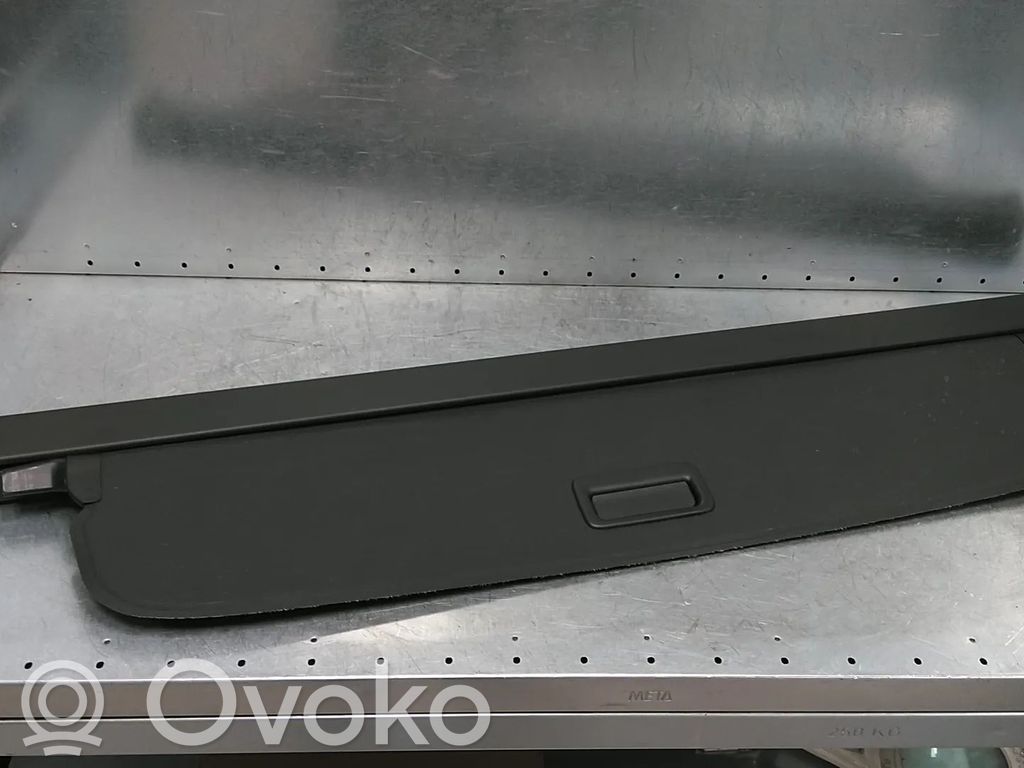 Volvo V60 Hattuhylly 