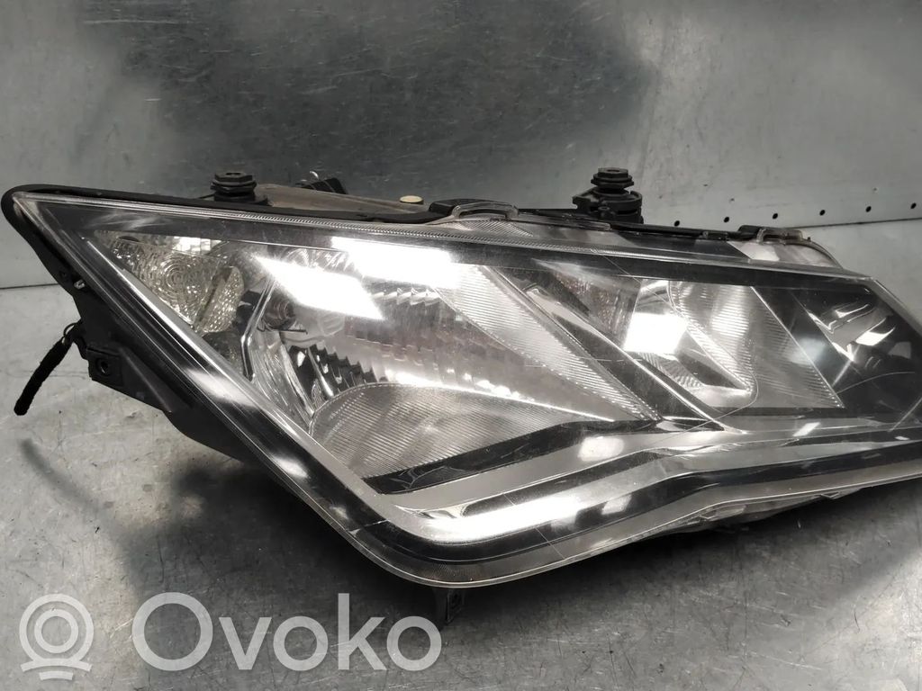 Seat Leon (5F) Lampa przednia 