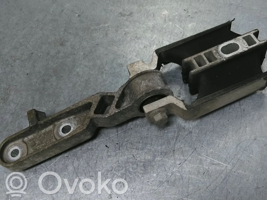 Volvo V60 Подушка двигателя 