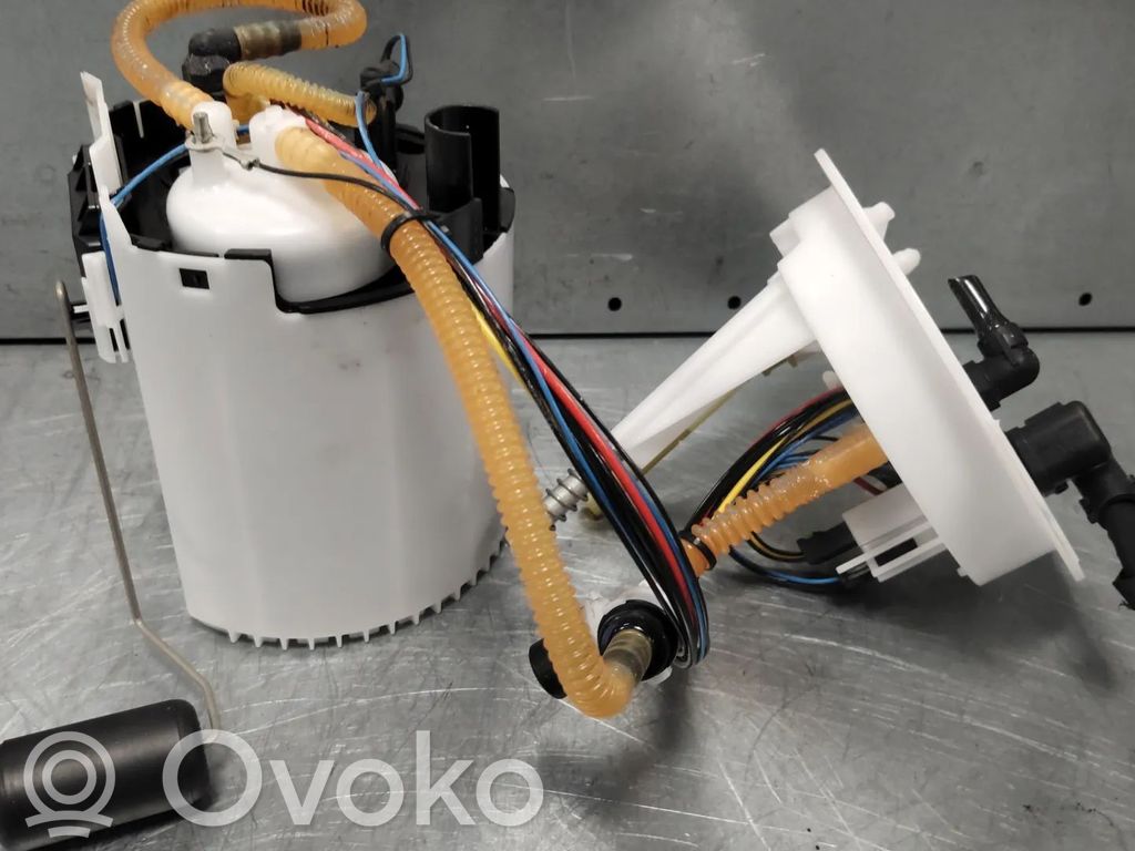 Volvo S90, V90 Bomba interna de combustible 